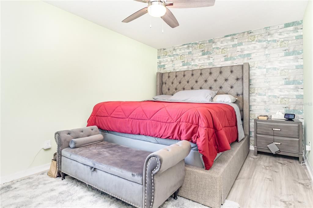 En Renta: $2,700 (4 camas, 2 baños, 1869 Pies cuadrados)