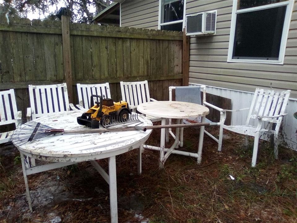 待售: $125,000 (3 贝兹, 2 浴室, 960 平方英尺)