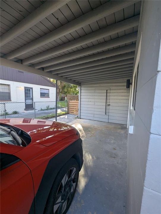 合同活跃: $1,875 (2 贝兹, 1 浴室, 786 平方英尺)