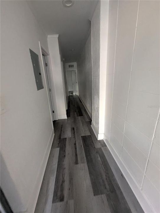 合同活跃: $1,875 (2 贝兹, 1 浴室, 786 平方英尺)