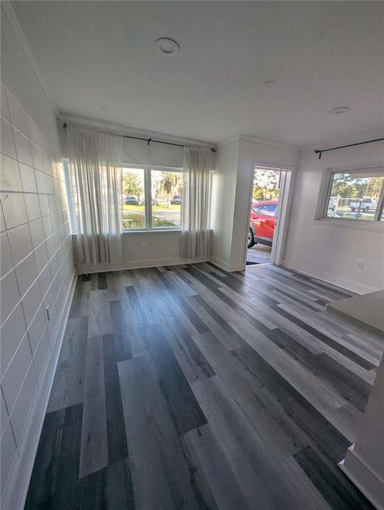 合同活跃: $1,875 (2 贝兹, 1 浴室, 786 平方英尺)