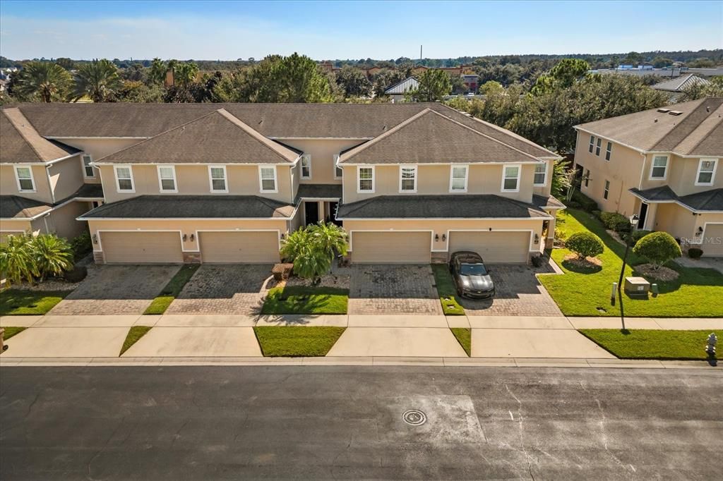 合同活跃: $339,999 (3 贝兹, 2 浴室, 1963 平方英尺)