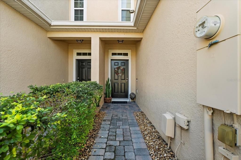 合同活跃: $339,999 (3 贝兹, 2 浴室, 1963 平方英尺)