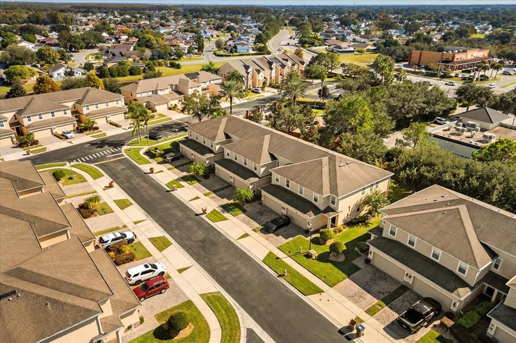 合同活跃: $339,999 (3 贝兹, 2 浴室, 1963 平方英尺)