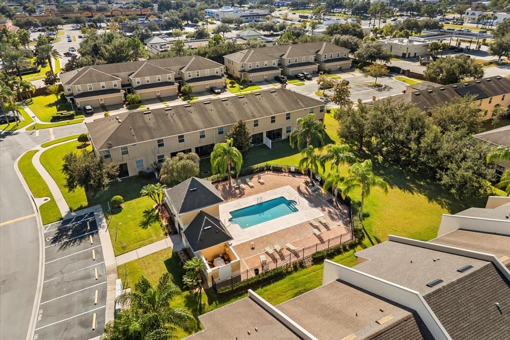 合同活跃: $339,999 (3 贝兹, 2 浴室, 1963 平方英尺)