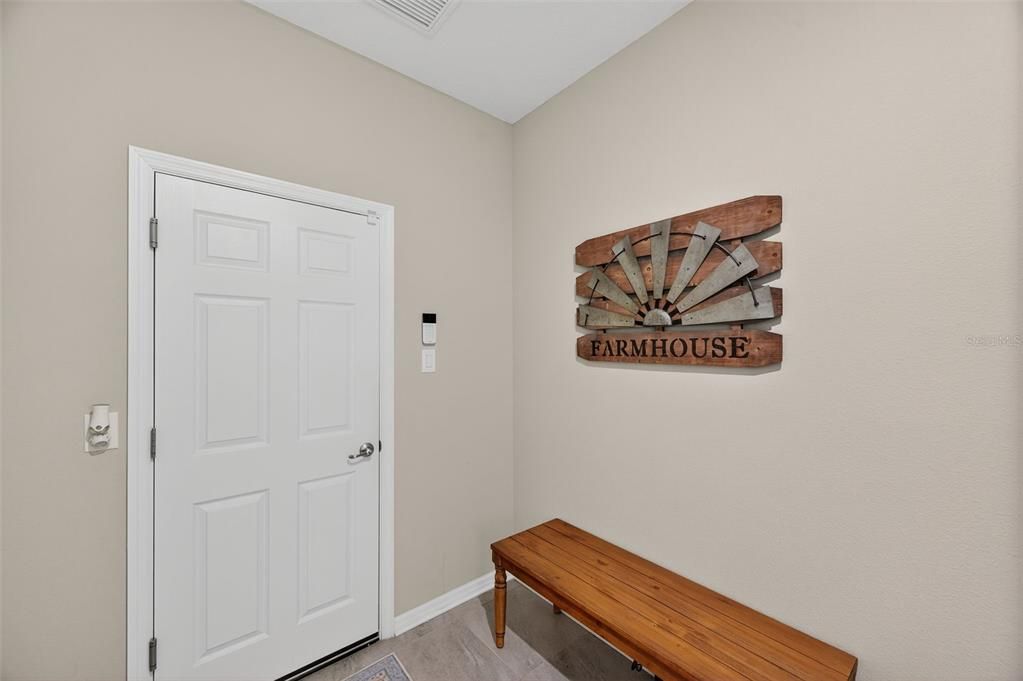 出租: $3,100 (4 贝兹, 3 浴室, 2311 平方英尺)