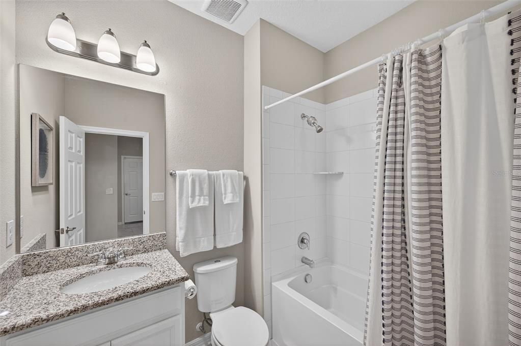 出租: $3,100 (4 贝兹, 3 浴室, 2311 平方英尺)