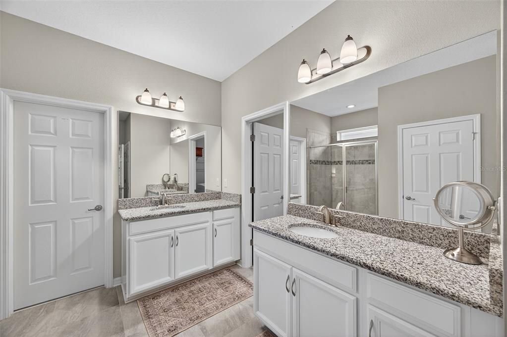 出租: $3,100 (4 贝兹, 3 浴室, 2311 平方英尺)