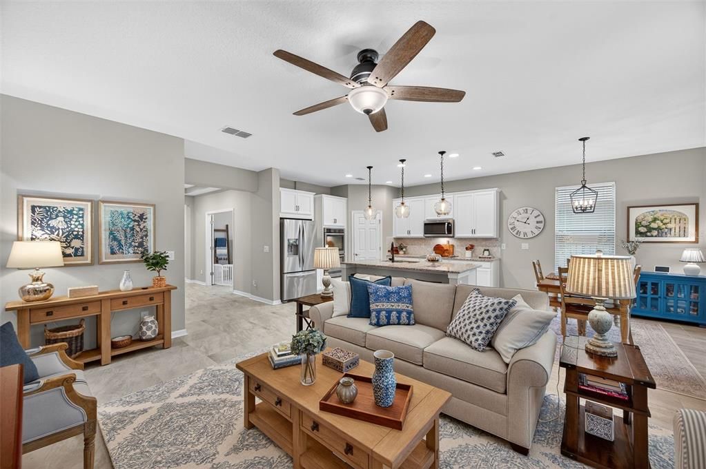 出租: $3,100 (4 贝兹, 3 浴室, 2311 平方英尺)