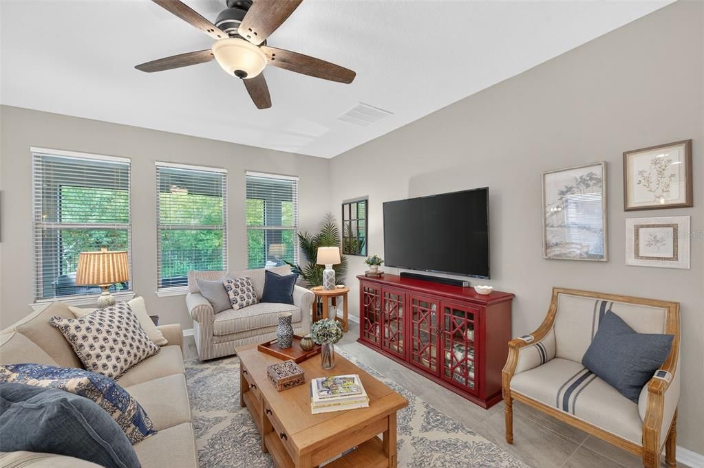 出租: $3,100 (4 贝兹, 3 浴室, 2311 平方英尺)