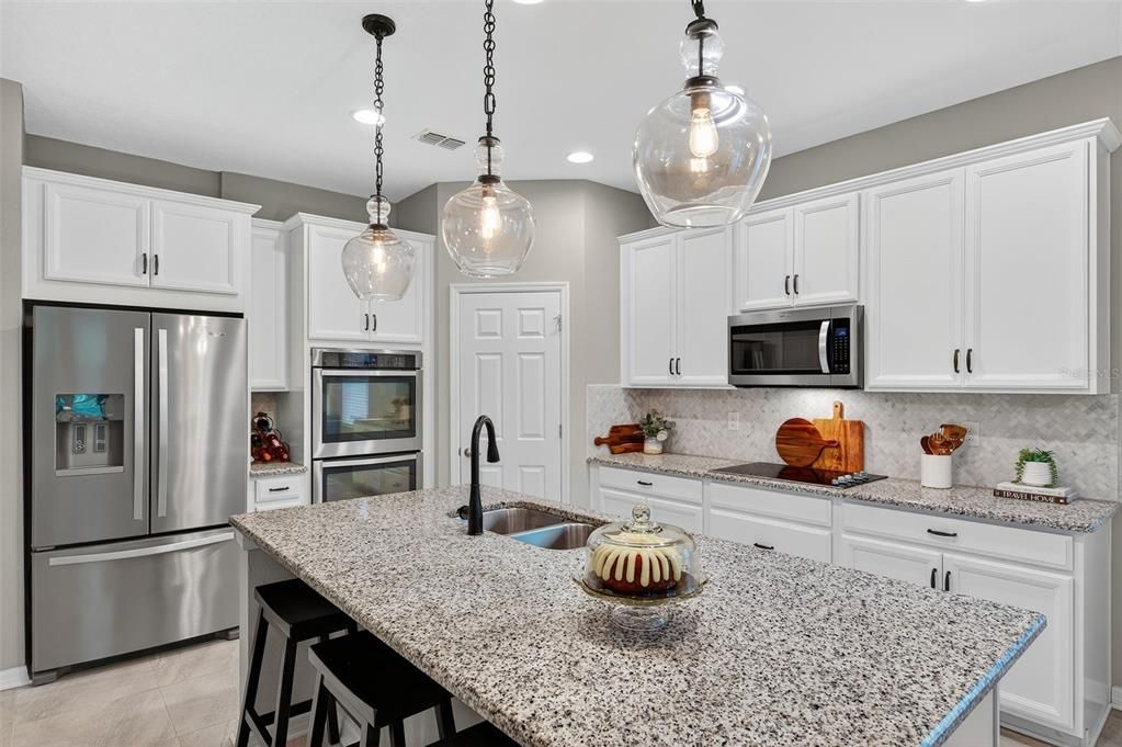 出租: $3,100 (4 贝兹, 3 浴室, 2311 平方英尺)