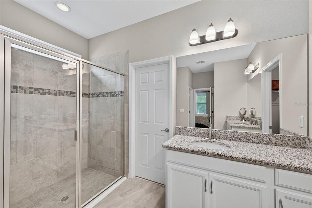 出租: $3,100 (4 贝兹, 3 浴室, 2311 平方英尺)