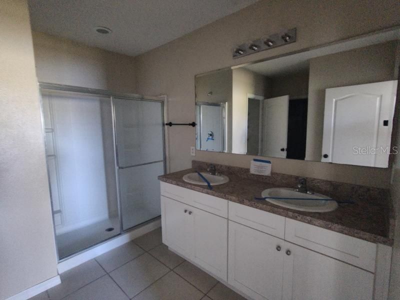 На продажу: $341,750 (4 спален, 2 ванн, 1806 Квадратных фут)