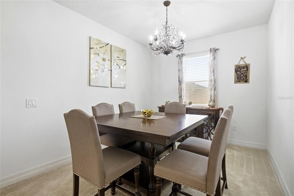 For Sale: $505,900 (3 beds, 2 baths, 2026 Square Feet)