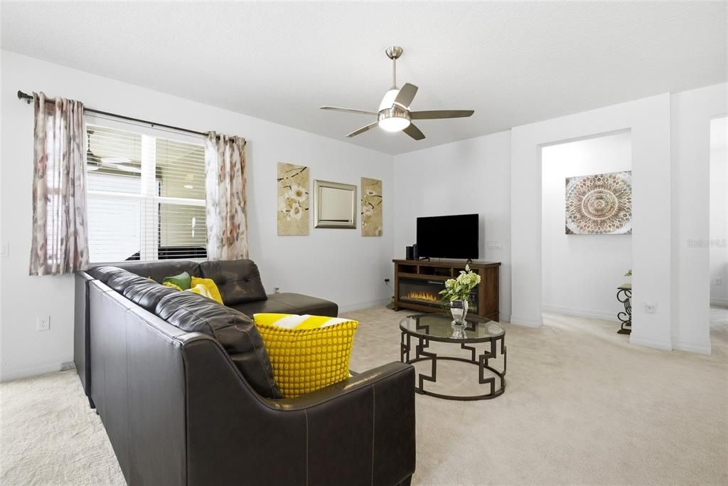 For Sale: $505,900 (3 beds, 2 baths, 2026 Square Feet)