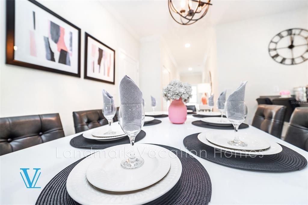 待售: $548,000 (5 贝兹, 4 浴室, 2168 平方英尺)