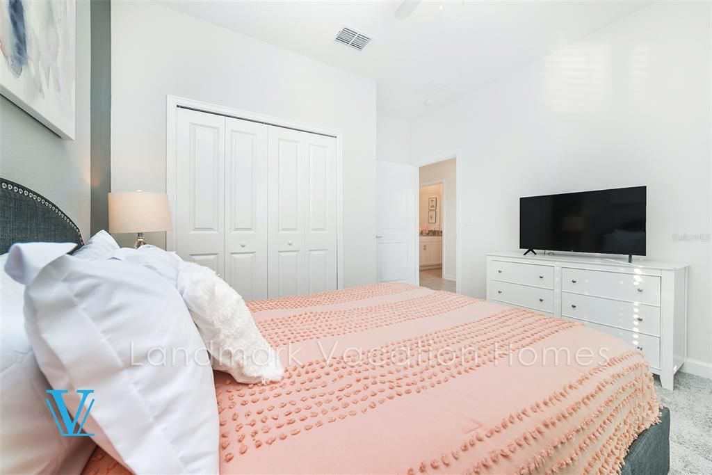 待售: $548,000 (5 贝兹, 4 浴室, 2168 平方英尺)