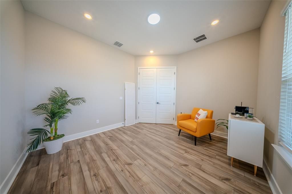 出租: $3,700 (3 贝兹, 2 浴室, 2072 平方英尺)