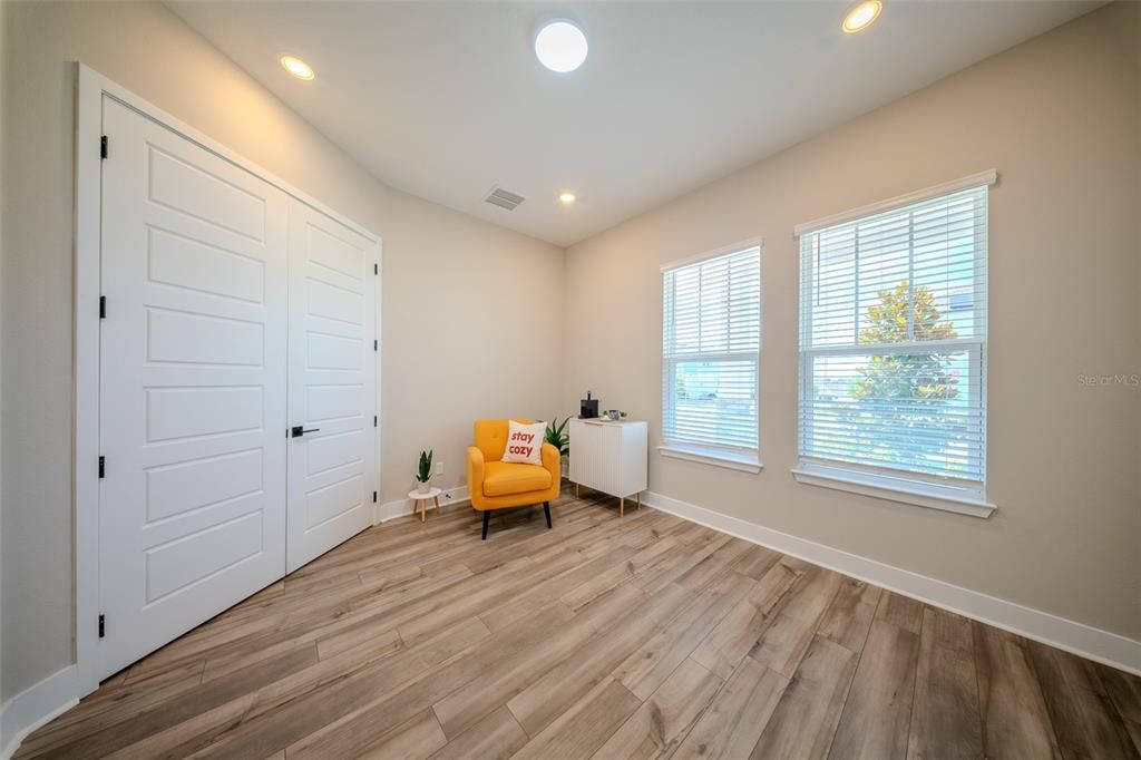 出租: $3,700 (3 贝兹, 2 浴室, 2072 平方英尺)