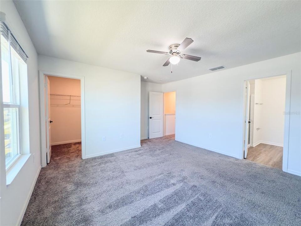 На продажу: $358,000 (3 спален, 2 ванн, 1453 Квадратных фут)