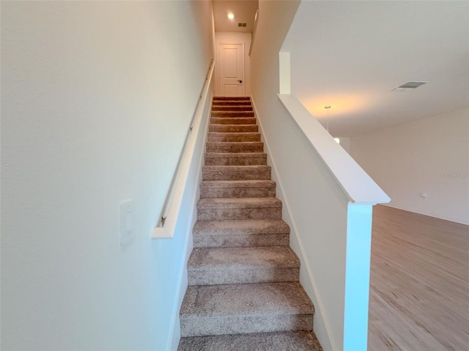 На продажу: $358,000 (3 спален, 2 ванн, 1453 Квадратных фут)