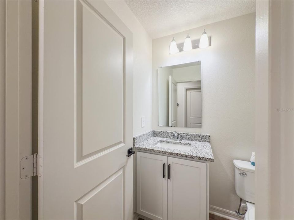 На продажу: $358,000 (3 спален, 2 ванн, 1453 Квадратных фут)