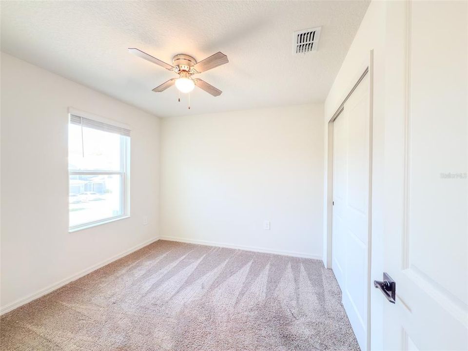 На продажу: $358,000 (3 спален, 2 ванн, 1453 Квадратных фут)