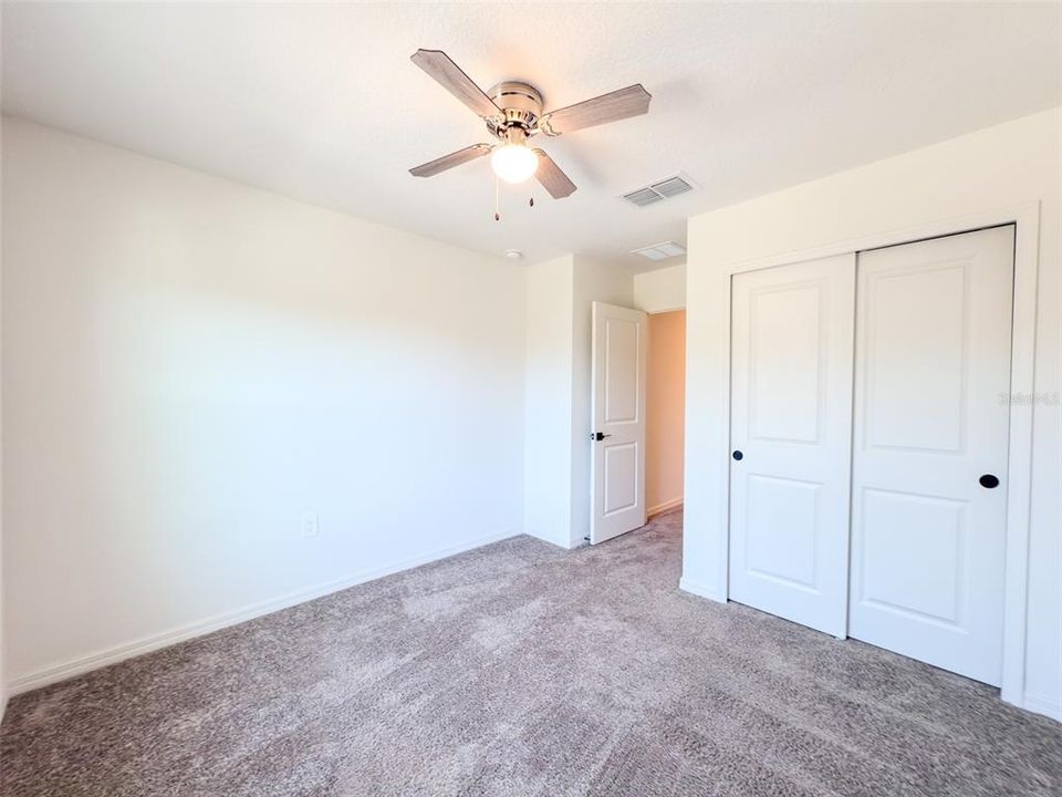 На продажу: $358,000 (3 спален, 2 ванн, 1453 Квадратных фут)