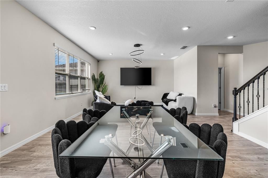 На продажу: $748,000 (5 спален, 3 ванн, 2551 Квадратных фут)