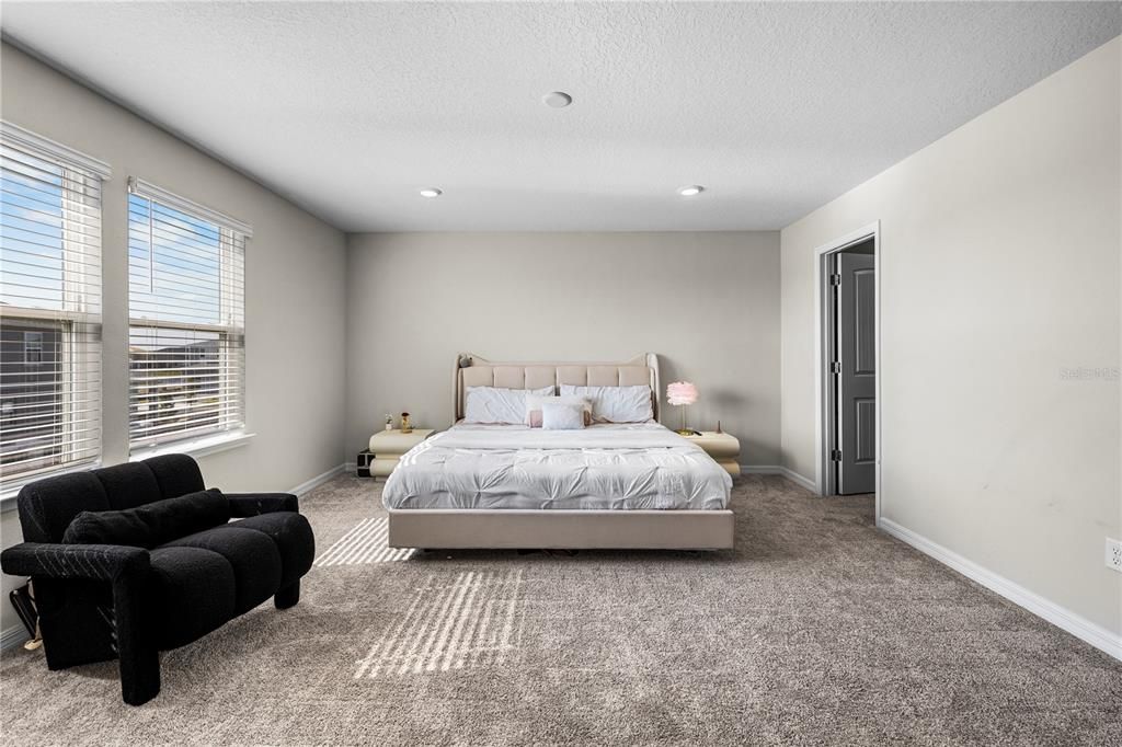 На продажу: $748,000 (5 спален, 3 ванн, 2551 Квадратных фут)