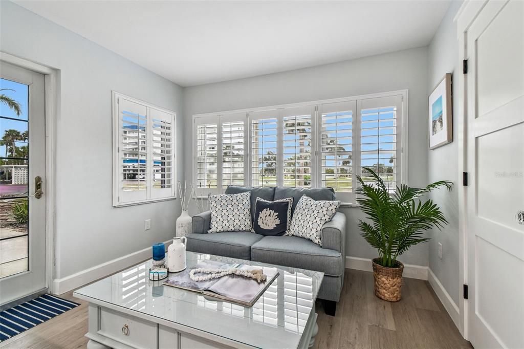 出租: $2,500 (2 贝兹, 1 浴室, 1100 平方英尺)