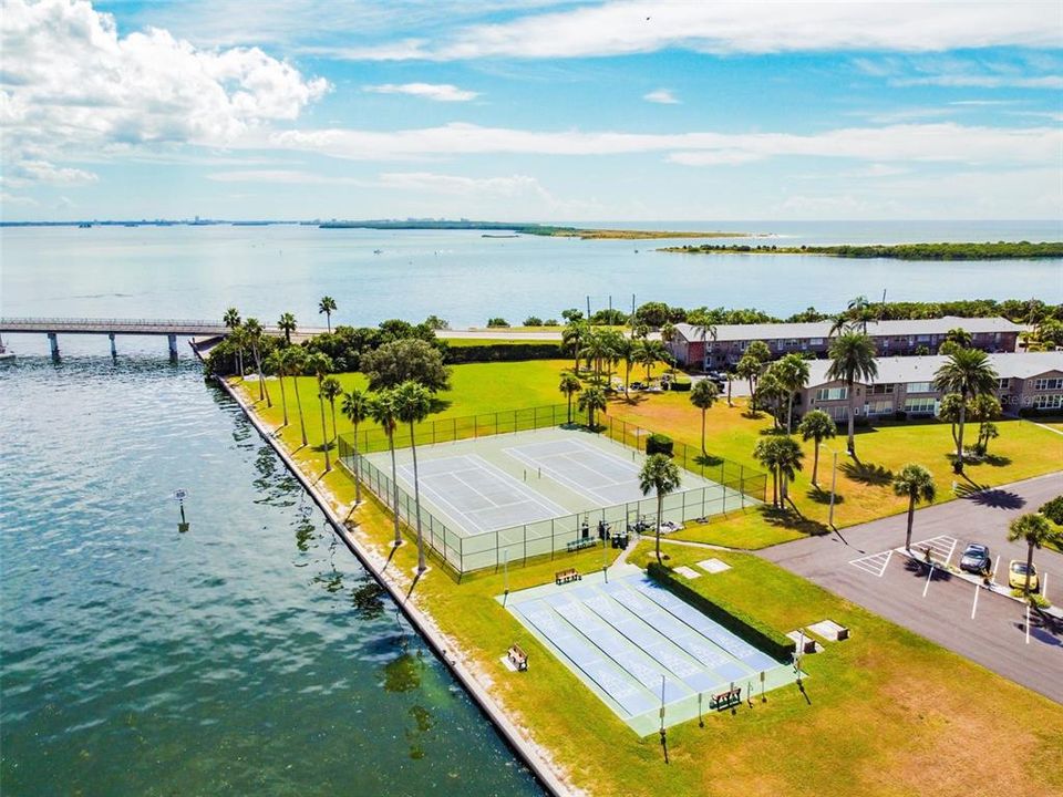 出租: $2,500 (2 贝兹, 1 浴室, 1100 平方英尺)