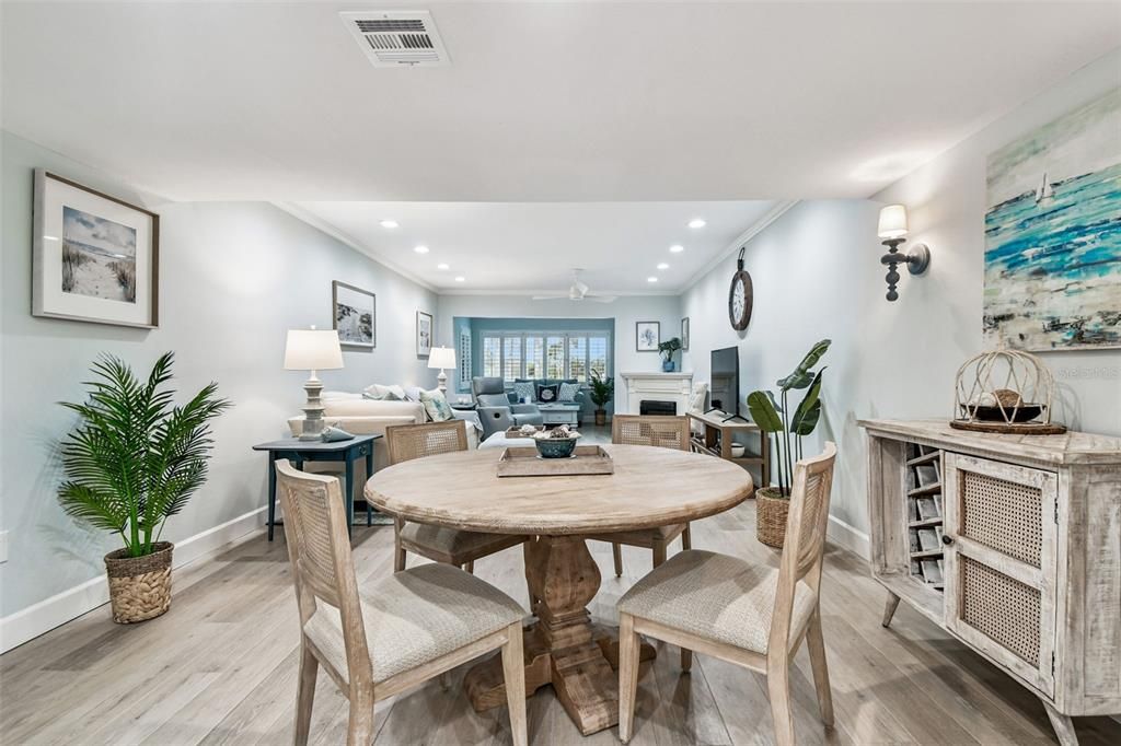 出租: $2,500 (2 贝兹, 1 浴室, 1100 平方英尺)