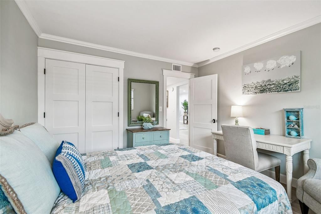 出租: $2,500 (2 贝兹, 1 浴室, 1100 平方英尺)