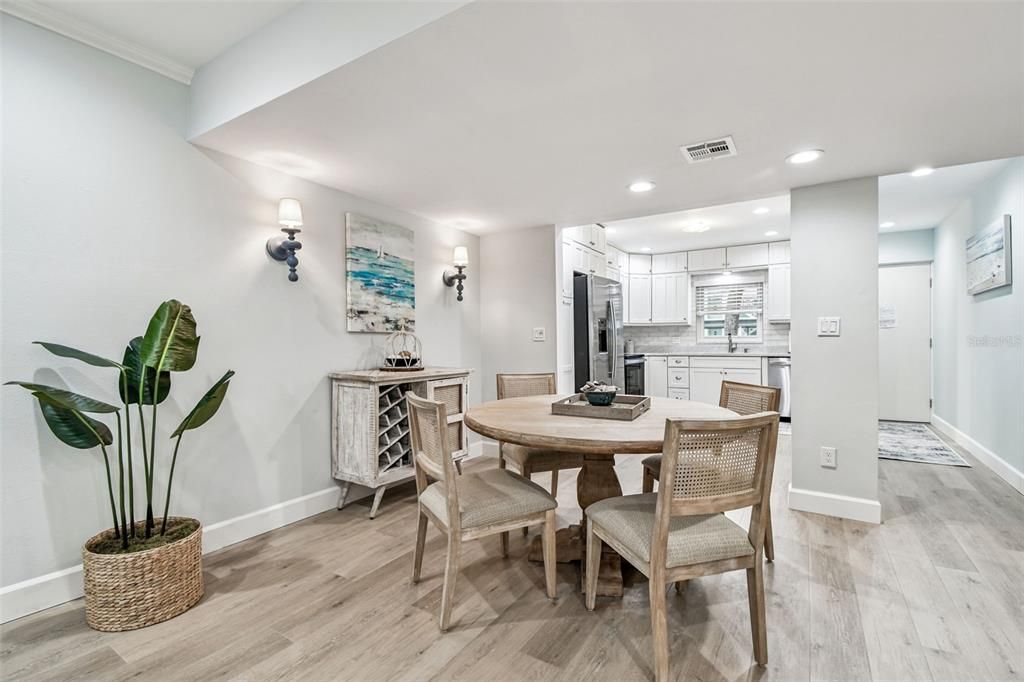 出租: $2,500 (2 贝兹, 1 浴室, 1100 平方英尺)