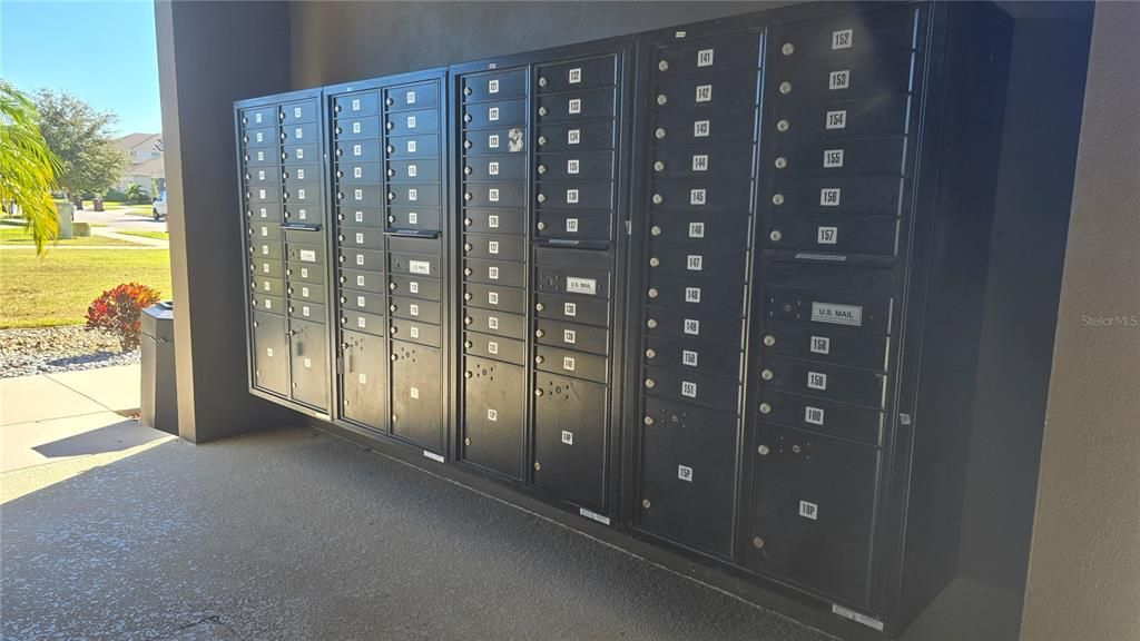 For Sale: $478,000 (4 beds, 3 baths, 2408 Square Feet)