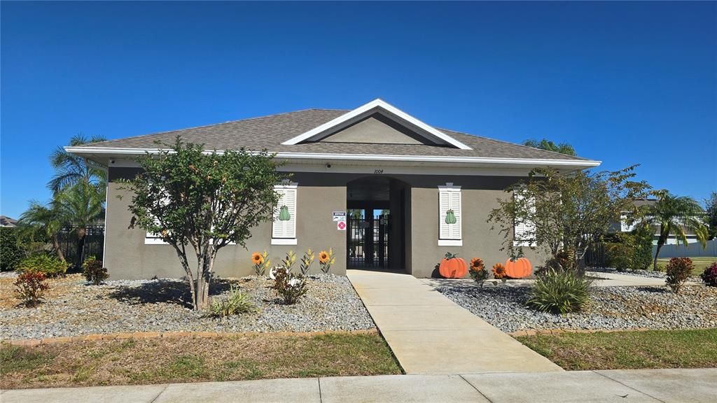 For Sale: $478,000 (4 beds, 3 baths, 2408 Square Feet)