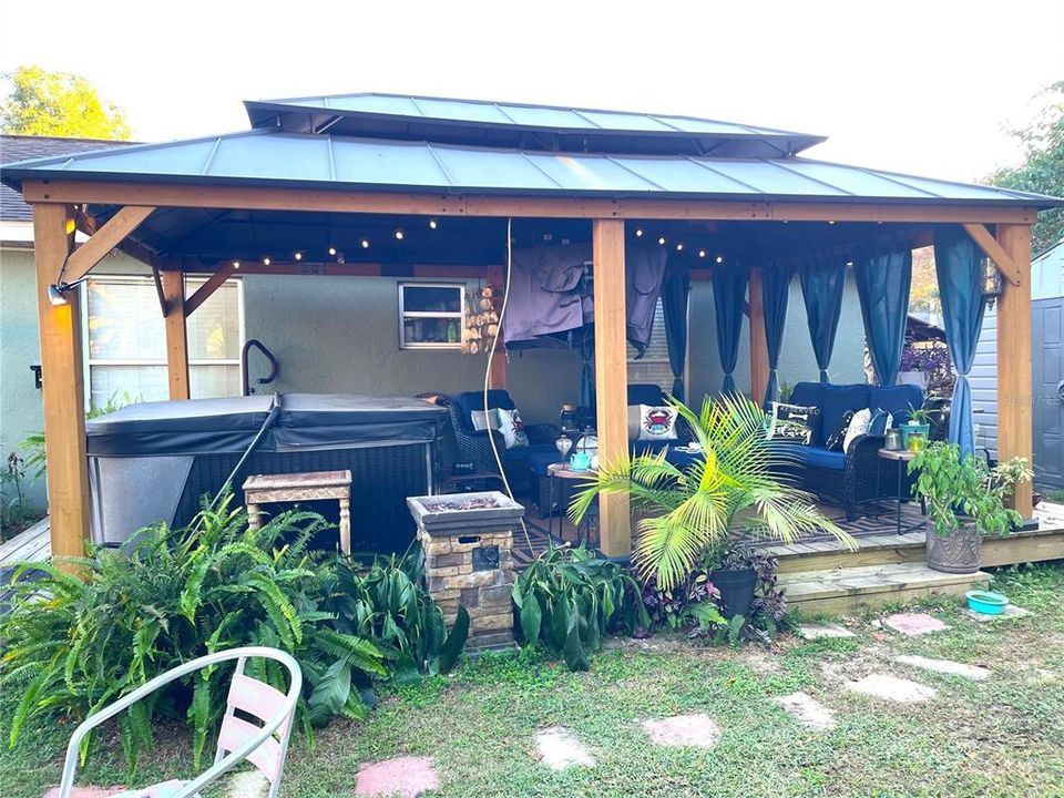 For Sale: $214,800 (3 beds, 2 baths, 1167 Square Feet)