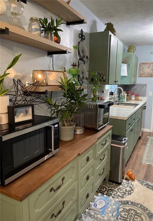 For Sale: $214,800 (3 beds, 2 baths, 1167 Square Feet)