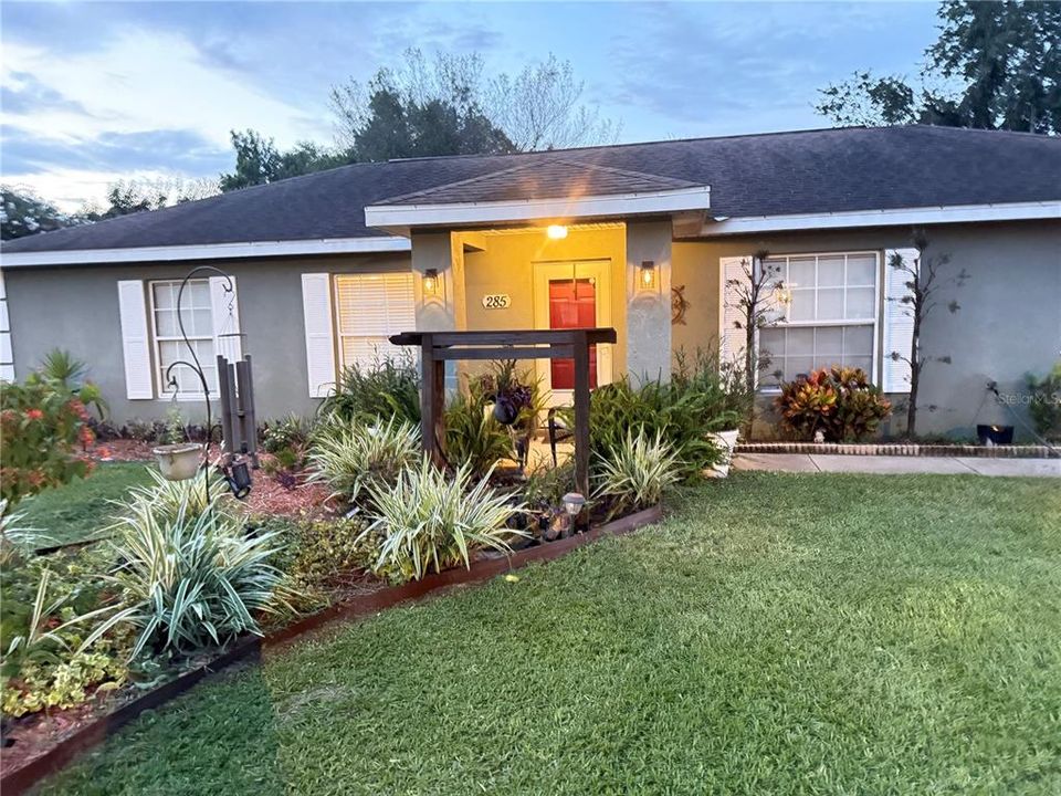 For Sale: $214,800 (3 beds, 2 baths, 1167 Square Feet)