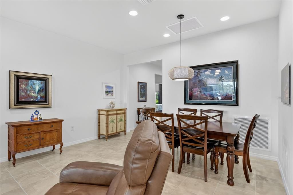 На продажу: $475,000 (3 спален, 2 ванн, 1894 Квадратных фут)