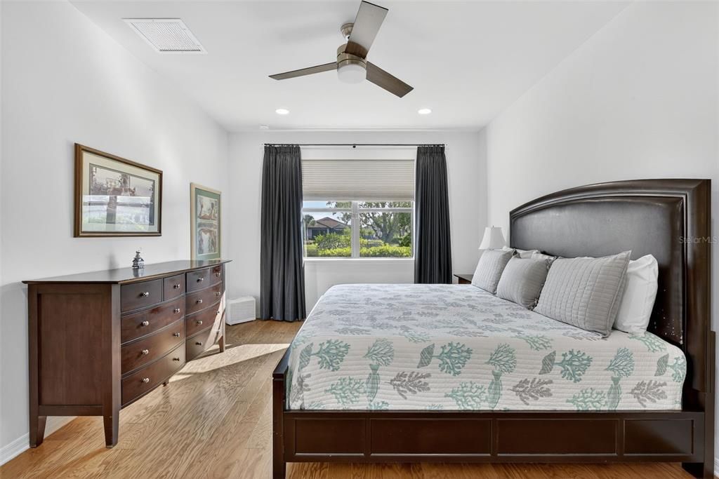 На продажу: $475,000 (3 спален, 2 ванн, 1894 Квадратных фут)