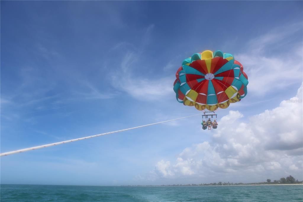 待售: $219,000 (2 贝兹, 2 浴室, 1110 平方英尺)