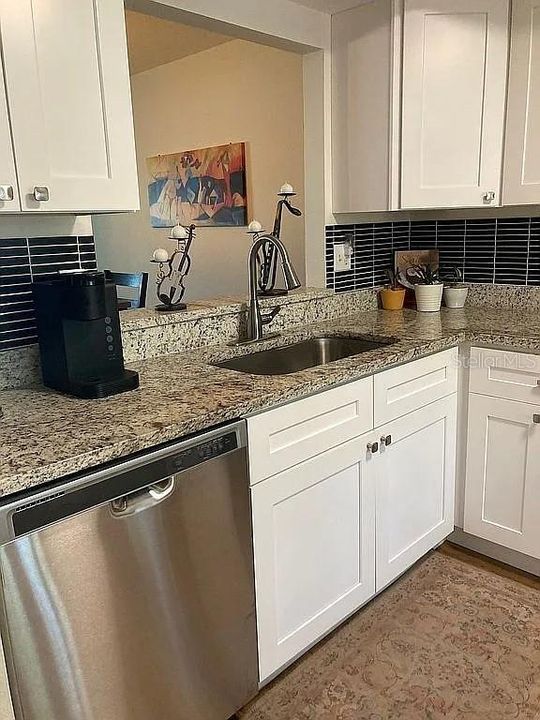 待售: $214,900 (2 贝兹, 2 浴室, 1100 平方英尺)