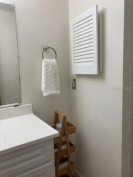 待售: $214,900 (2 贝兹, 2 浴室, 1100 平方英尺)