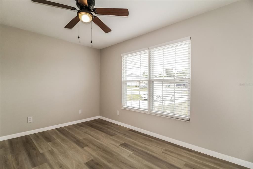 For Rent: $1,760 (3 beds, 2 baths, 1300 Square Feet)