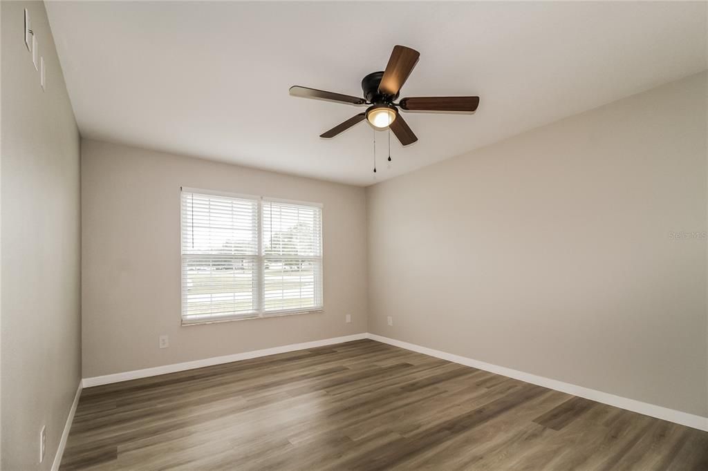 For Rent: $1,760 (3 beds, 2 baths, 1300 Square Feet)