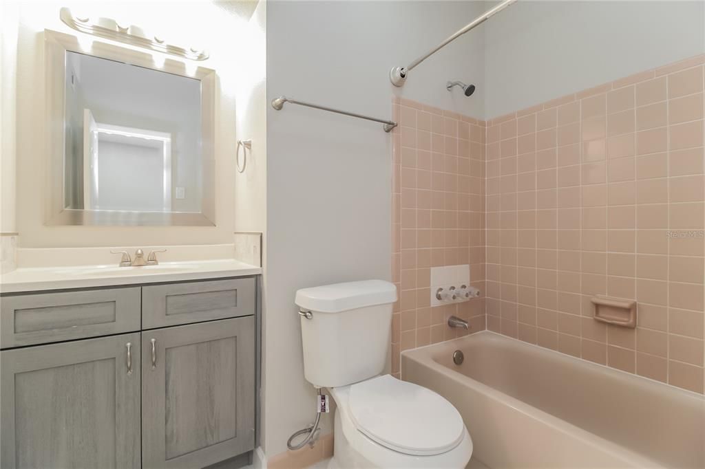 В аренду: $2,185 (3 спален, 2 ванн, 1470 Квадратных фут)