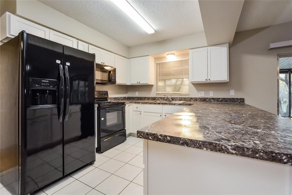 出租: $2,295 (3 贝兹, 2 浴室, 1680 平方英尺)