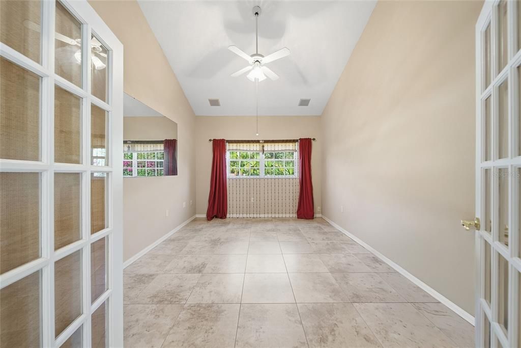 На продажу: $520,000 (3 спален, 3 ванн, 1850 Квадратных фут)